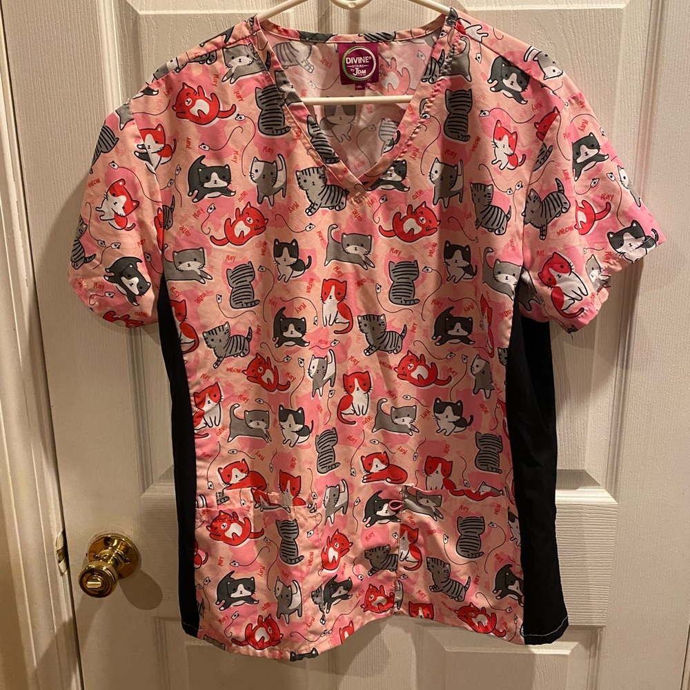 Divine scrubs by JDM uniforms, pink scrub top as XL